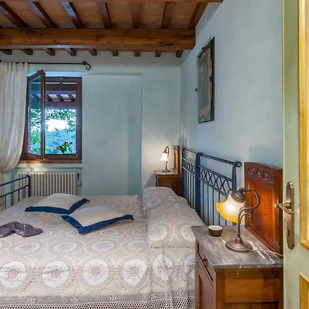 Villa Il Baiocco 8, Emma *