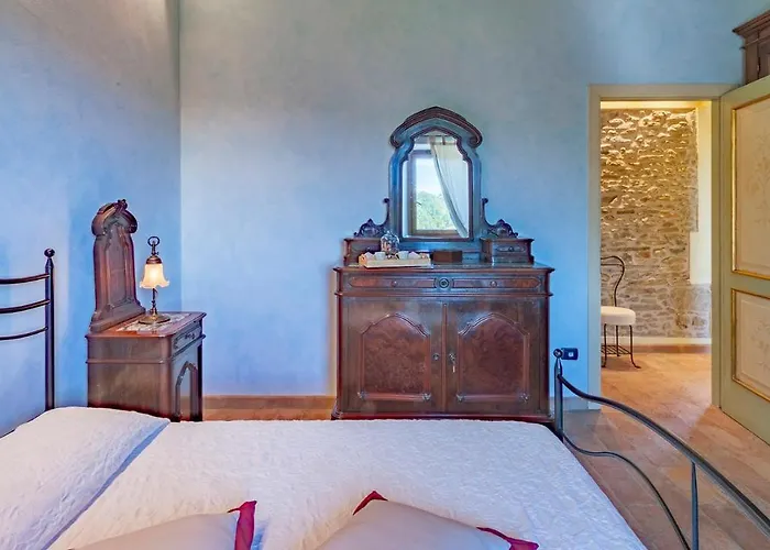 Il Baiocco 8, Emma Villa *